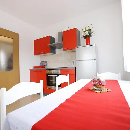 Apartmán Kapetan - Comfort With Terrace