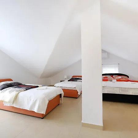 Kapetan - Comfort With Terrace Apartmán *