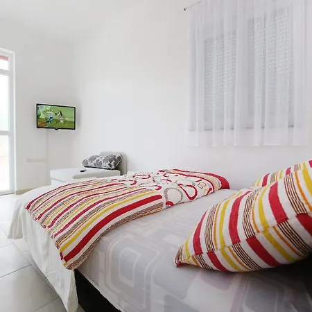 Kapetan - Comfort With Terrace *