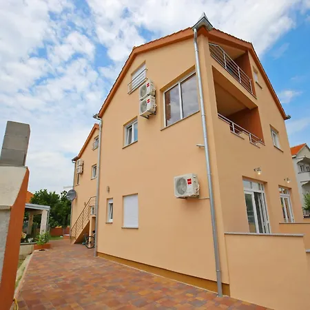 Kapetan - Comfort With Terrace Apartmán