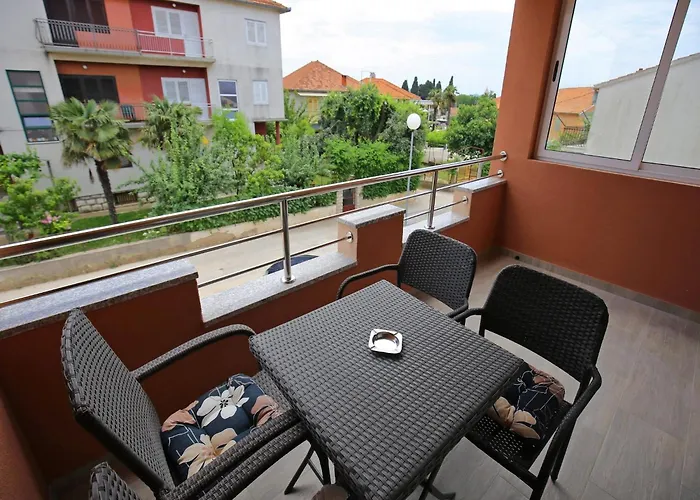 Apartment Kapetan - Comfort With Terrace