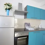 아파트 Kapetan - Comfort With Terrace Sukošan