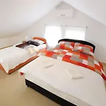 Kapetan - Comfort With Terrace *