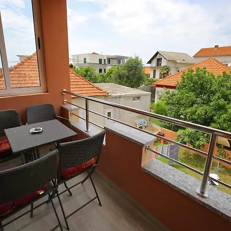 Kapetan - Comfort With Terrace Apartman