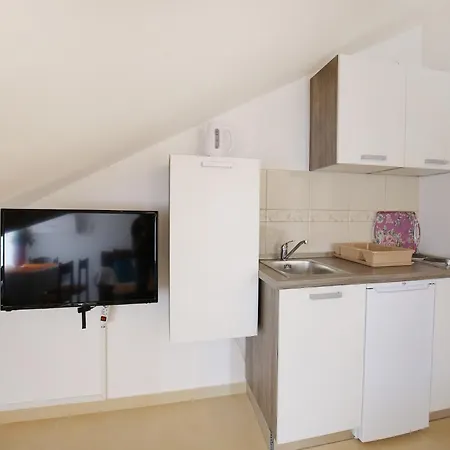 Kapetan - Comfort With Terrace *