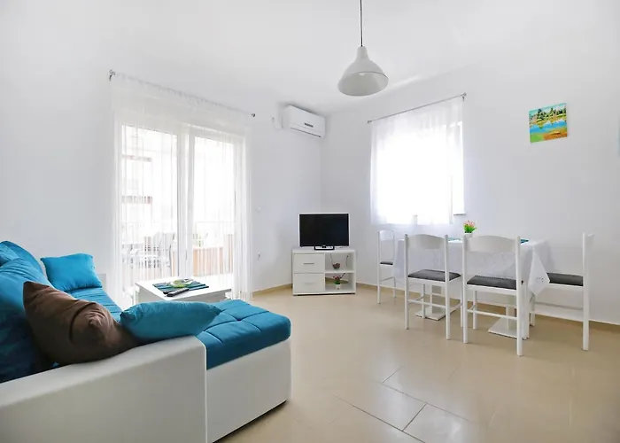 Kapetan - Comfort With Terrace Apartman Sukosan