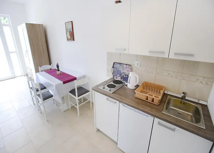 Kapetan - Comfort With Terrace Apartman