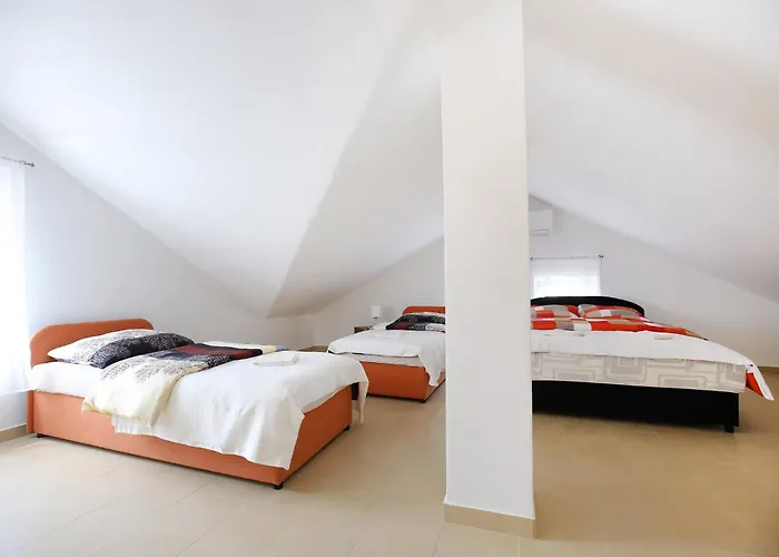 Kapetan - Comfort With Terrace Apartman *