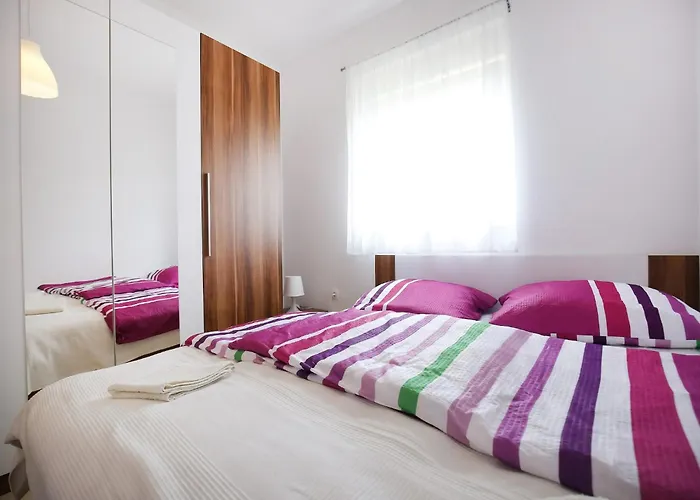 Kapetan - Comfort With Terrace