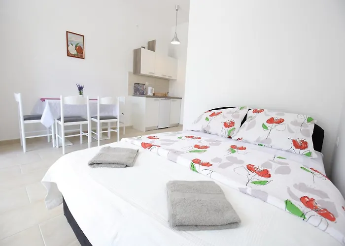 Kapetan - Comfort With Terrace Apartamento