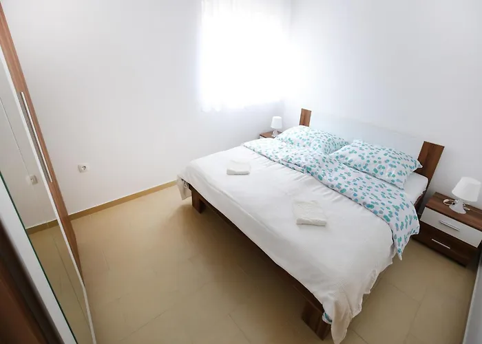 Kapetan - Comfort With Terrace *