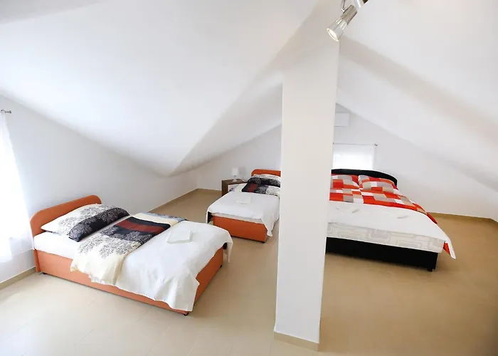 Apartman Kapetan - Comfort With Terrace