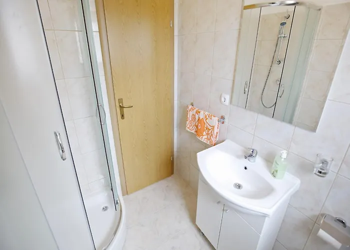 Kapetan - Comfort With Terrace Apartman *