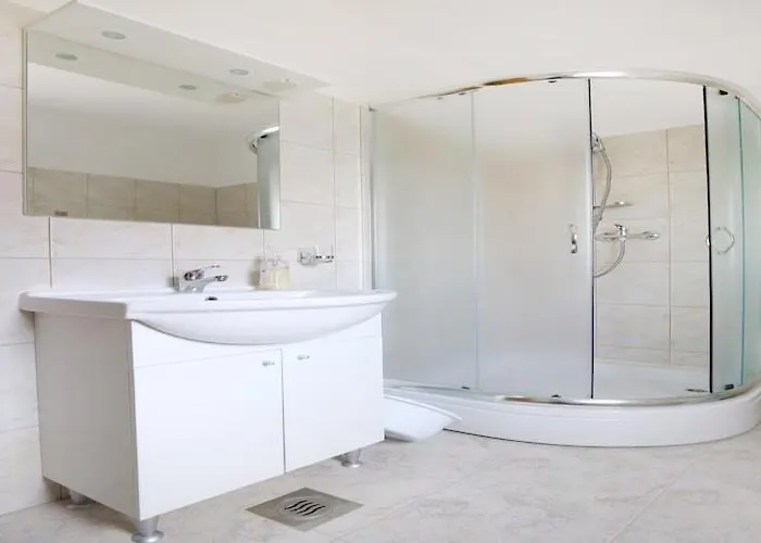 Kapetan - Comfort With Terrace *