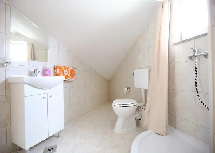 Kapetan - Comfort With Terrace