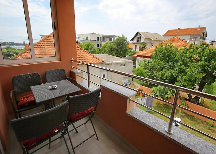 Kapetan - Comfort With Terrace