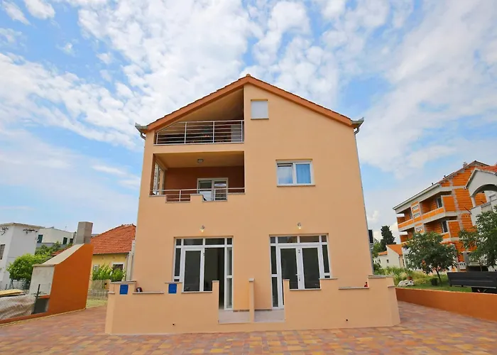 Kapetan - Comfort With Terrace Apartman *